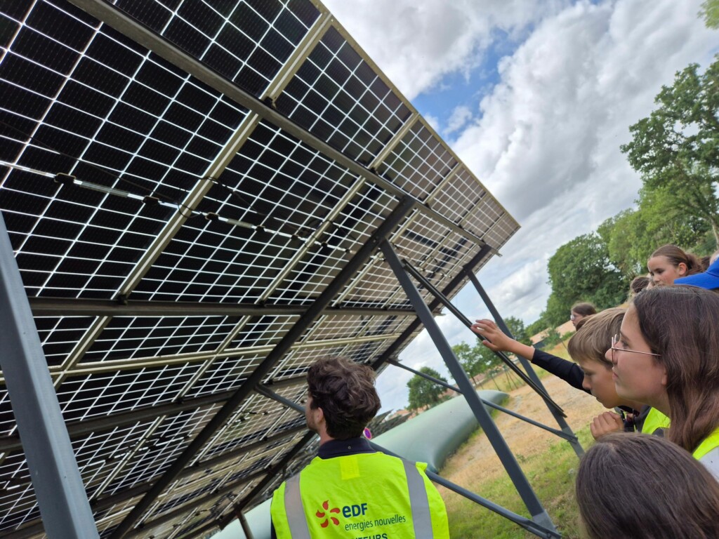 Visite de la centrale solaire de Beaurepaire.
